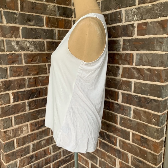 White Tank Snakeskin Texture Sleeveless - Medium - Picture 5 of 7